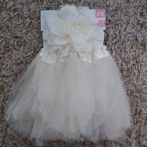 Little Girl's Tutu and Matching Headband.